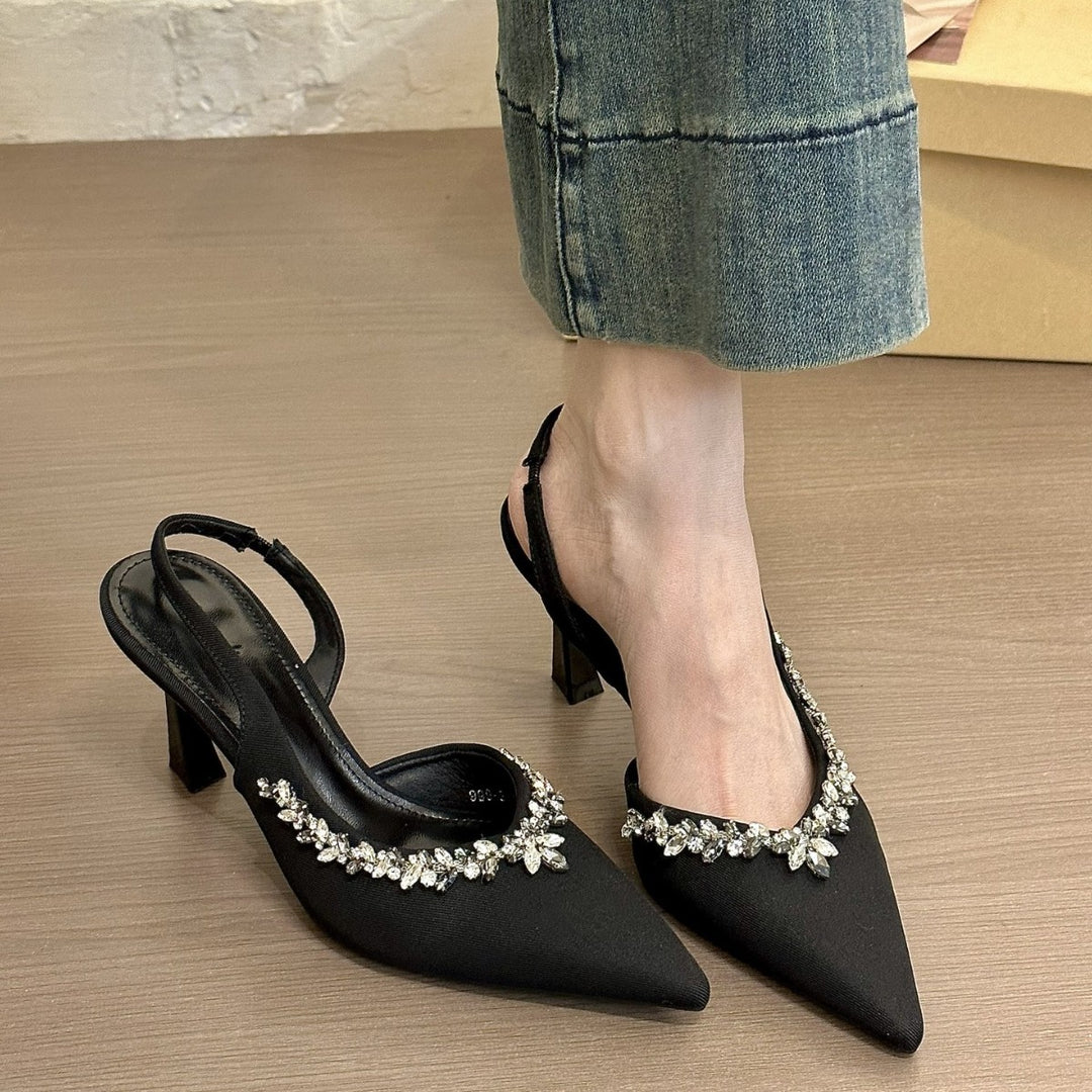 Dame elegant spids Slingback-hæle med strassdekorationer Stilla