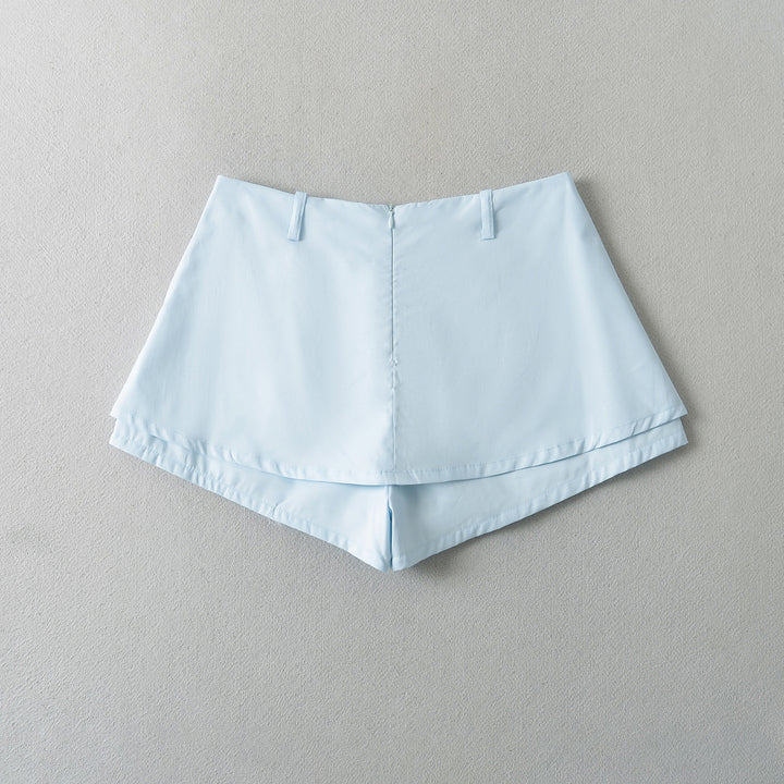 Dame modet High-Waist shorts med elegant snit og praktiske knapdetaljer Stilla