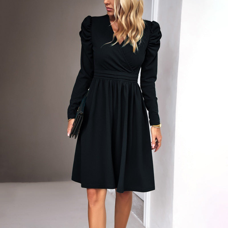 Dame wrapped dress med puffærmer og elastisk taljebælte Stilla