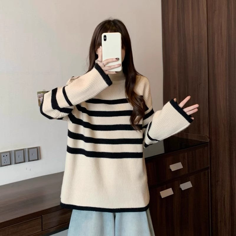 Kvinder Stribet Sweater med Moderne Krave og Knap Detaljer Stilla