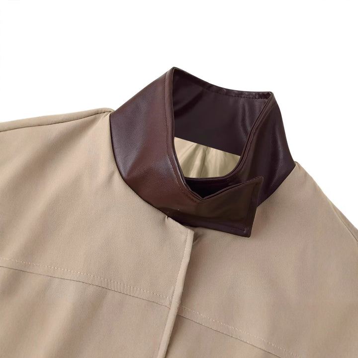 Kvindernes trendy oversized jakke med ternet for og høj krave Stilla