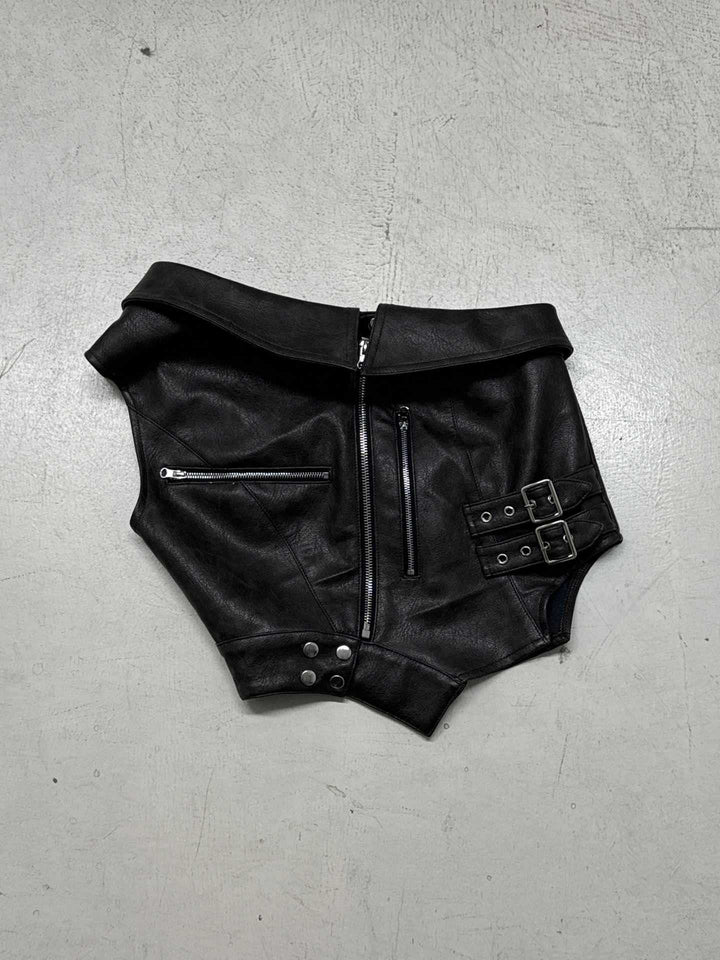 Damer tætsiddende kunstlæder-hotpants med justerbare spænder Skovae