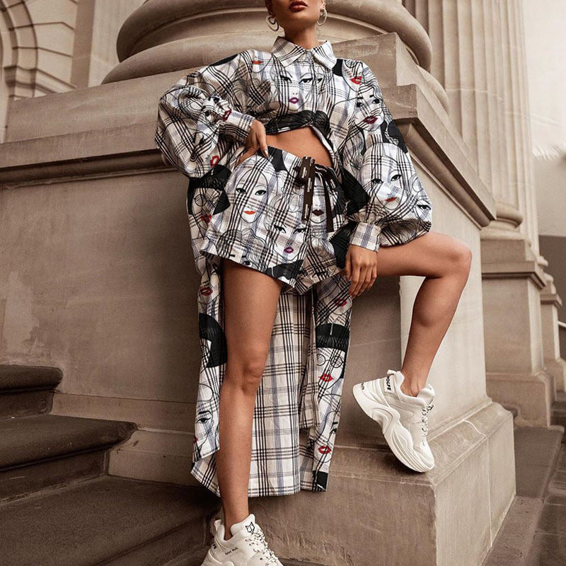 Dame Ternet Oversized-Skjortejakke med fashionabelt Print og Shorts Stilla