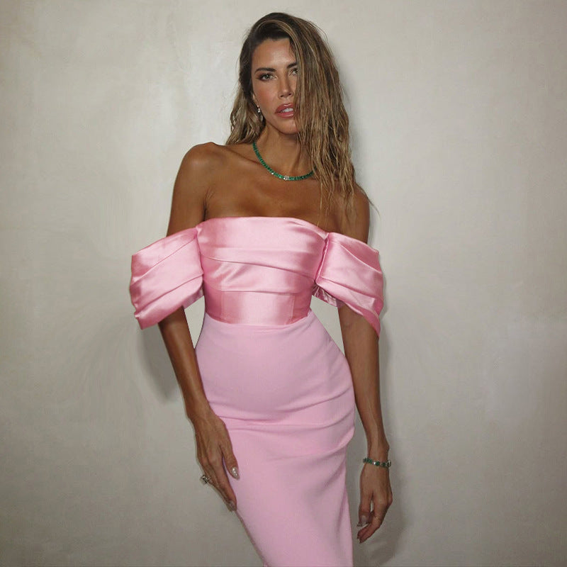 Dame off-shoulder maxikjole med elegant indpakningsdetalje og voluminøse puffærmer Skovae