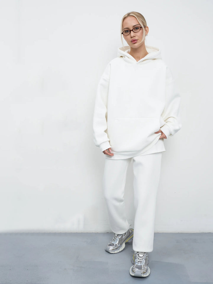Dame Oversized Hoodie og Behagelige Joggingbukser i Moderne Design