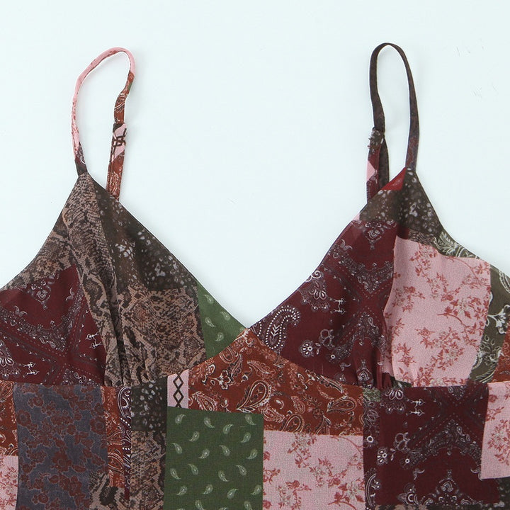 Dame vinkelkjole i moderne patchwork-design med voluminøs nederdel Skovae