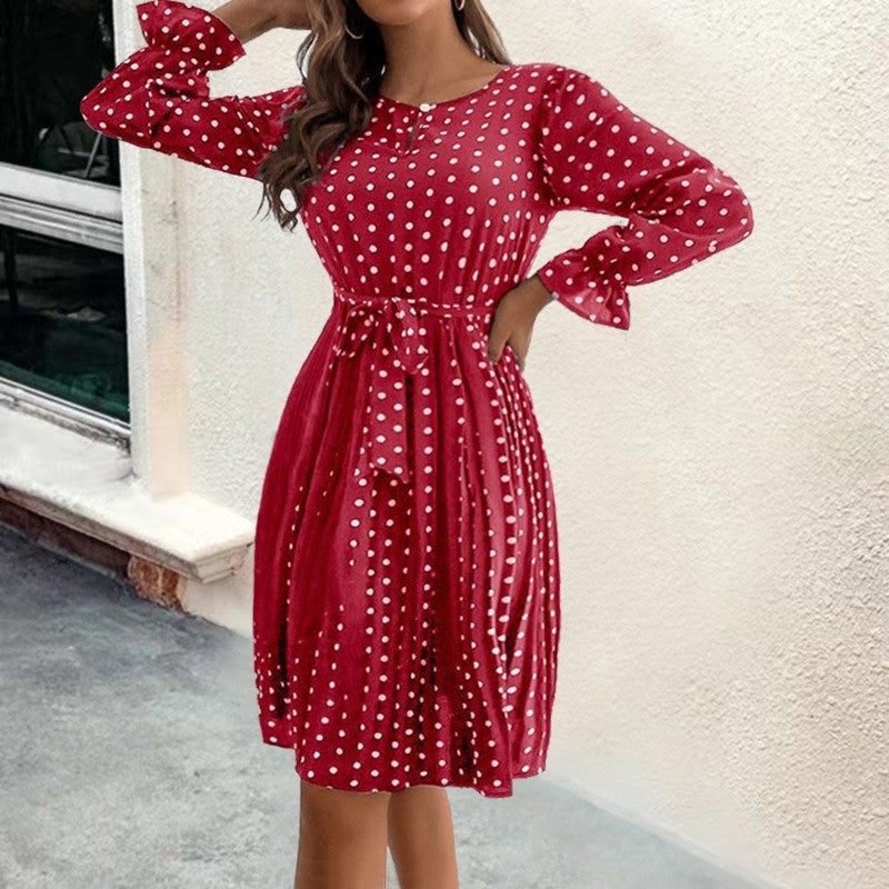 Dame Polka Dot Kjole med prydende taljebælte og udskårne ærmer Stilla