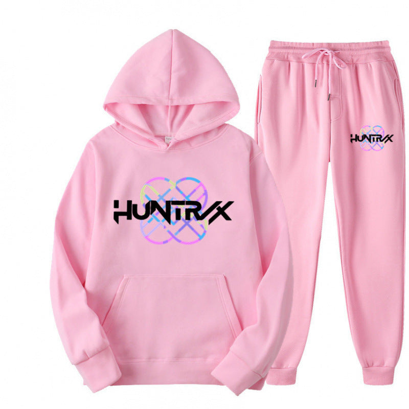 Dame tracksuit med moderne grafisk design og casual fit Skovae