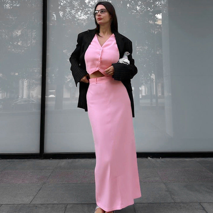 Dame kombination bestående af ærmeløs skåret top og elegant maxiskirt Stilla