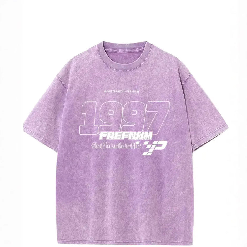 Dame T-shirt med afslappet oversized-snit og moderne grafisk design Stilla