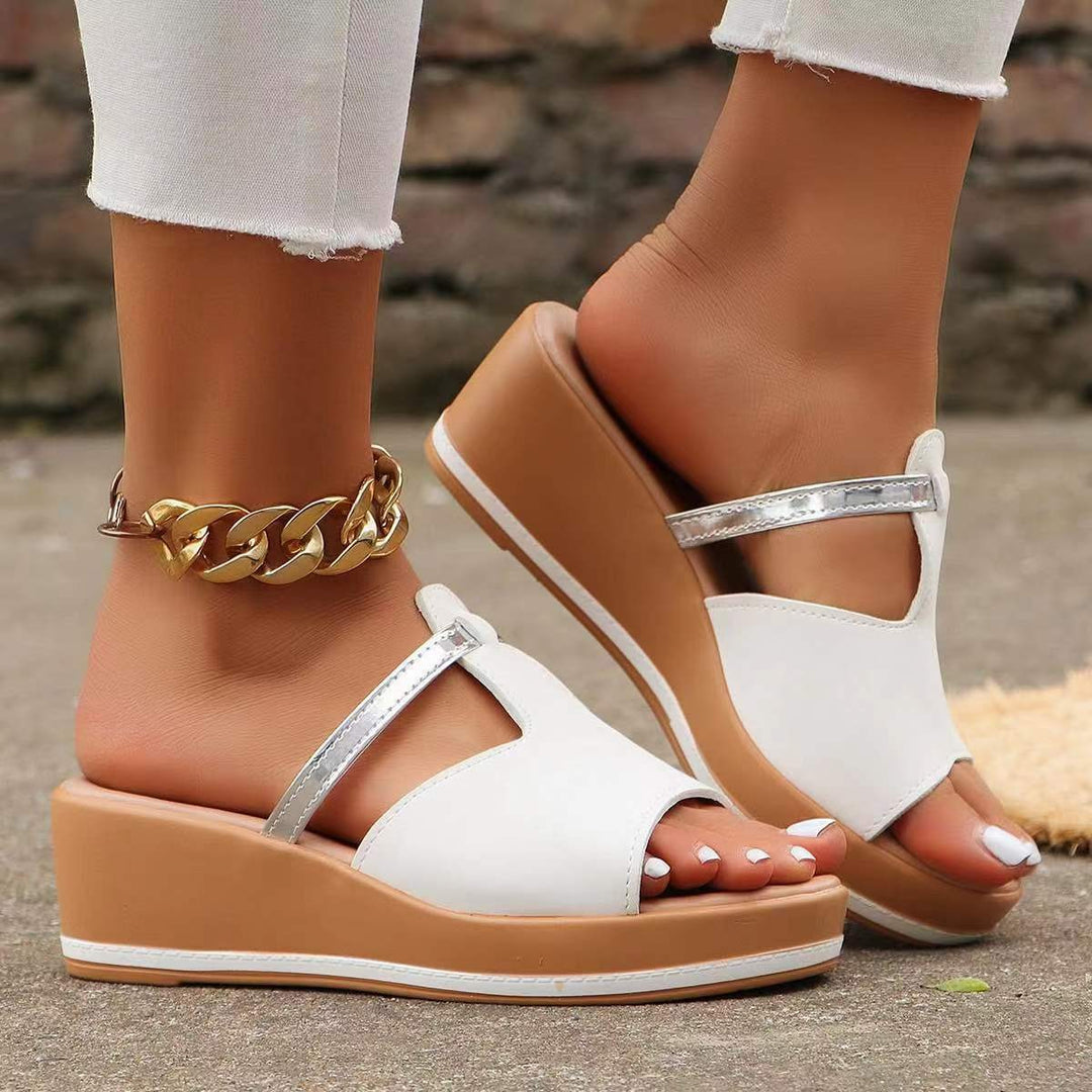 Dame Wedge-sandaler med stilfuldt remdesign og komfortabel sål Stilla