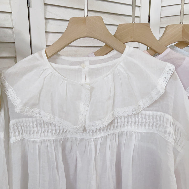Femme Knapstribe Bluse med sarte Krave Stilla