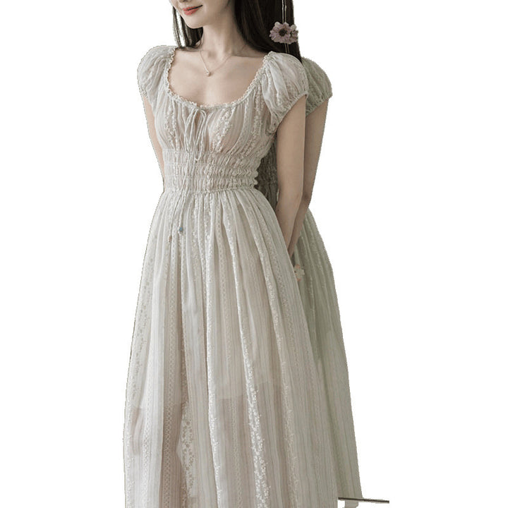 Dame Off-Shoulder Broderet Maxi-Kjole med Volantdetaljer Stilla