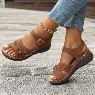 Dame Komfortable Sandaler med moderne Blomsterdesign og ergonomisk Såle Stilla