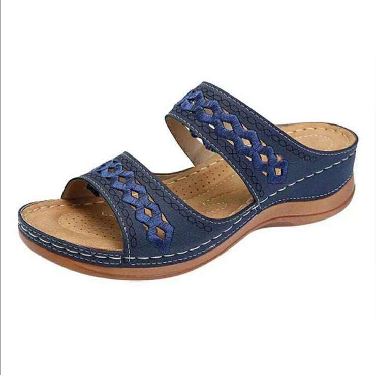 Dame Komfortable og elegante sandaler med justerbare remme Stilla