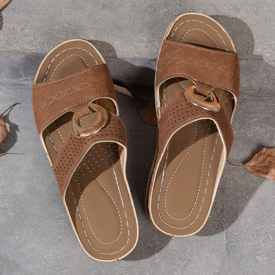 Dame Komfortable og stilfulde sandaler med fashionable detalje Stilla
