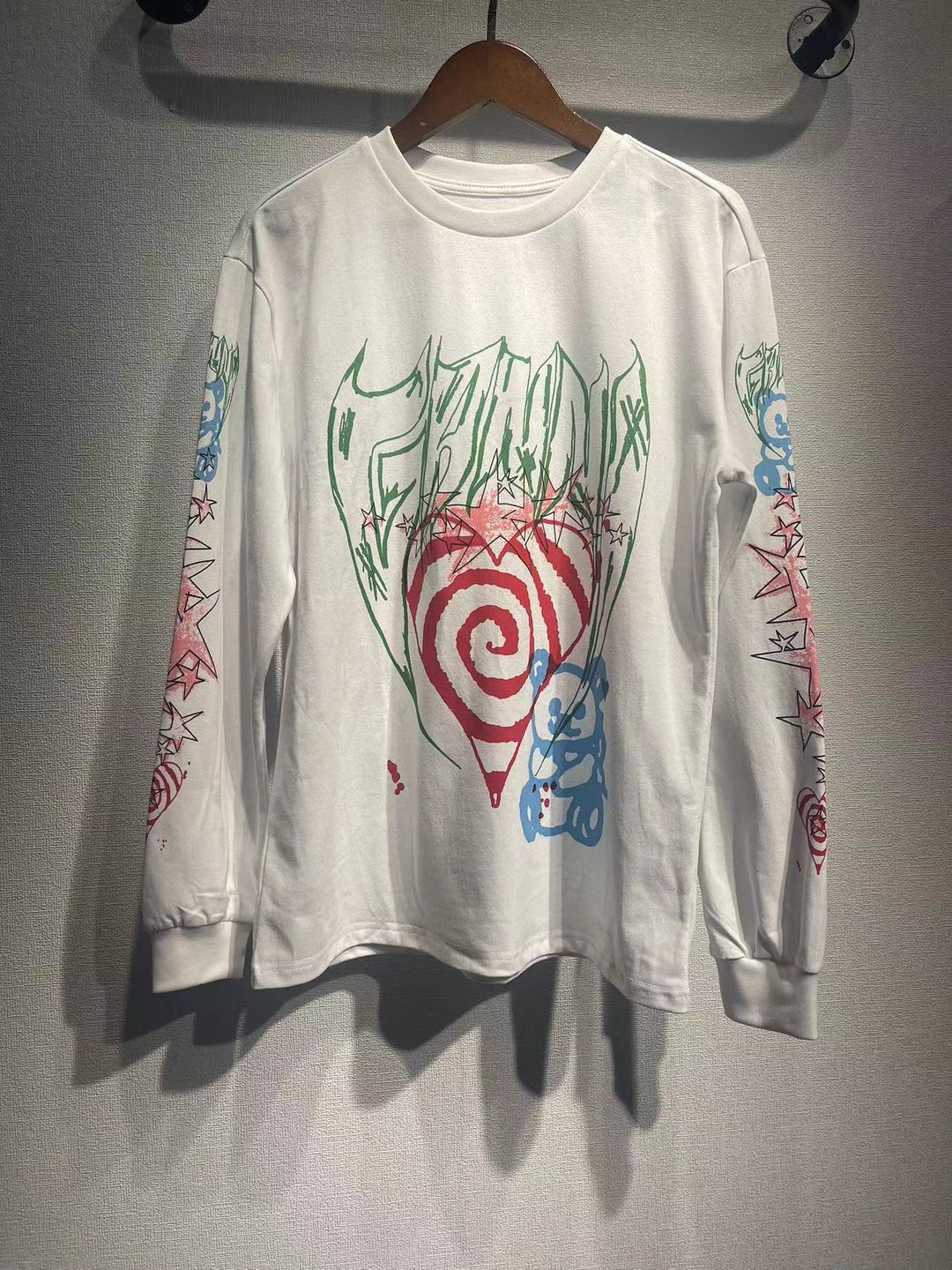 Damer afslappet longsleeve med kreativt print Stilla
