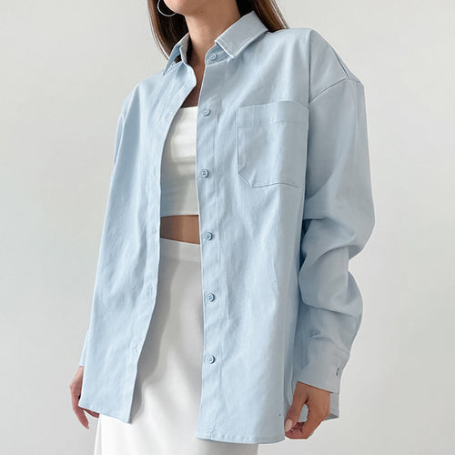 Dame Oversized Skjorte med moderne snit og brystlomme Stilla