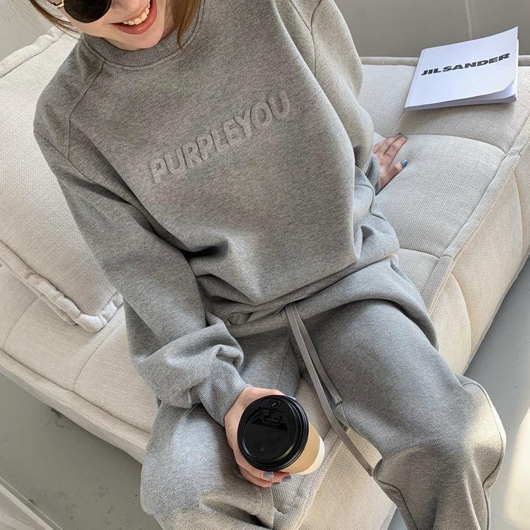 Kvinders Urban Lounge Outfit med oversized sweatshirt og afslappede joggers Skovae