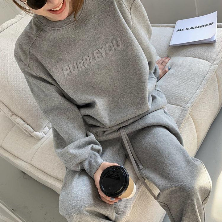 Kvinders Urban Lounge Outfit med oversized sweatshirt og afslappede joggers Skovae