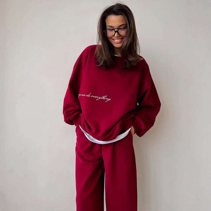 Kvinders behagelige fritids-sweatsuit med elastisk talje og oversized snit Skovae