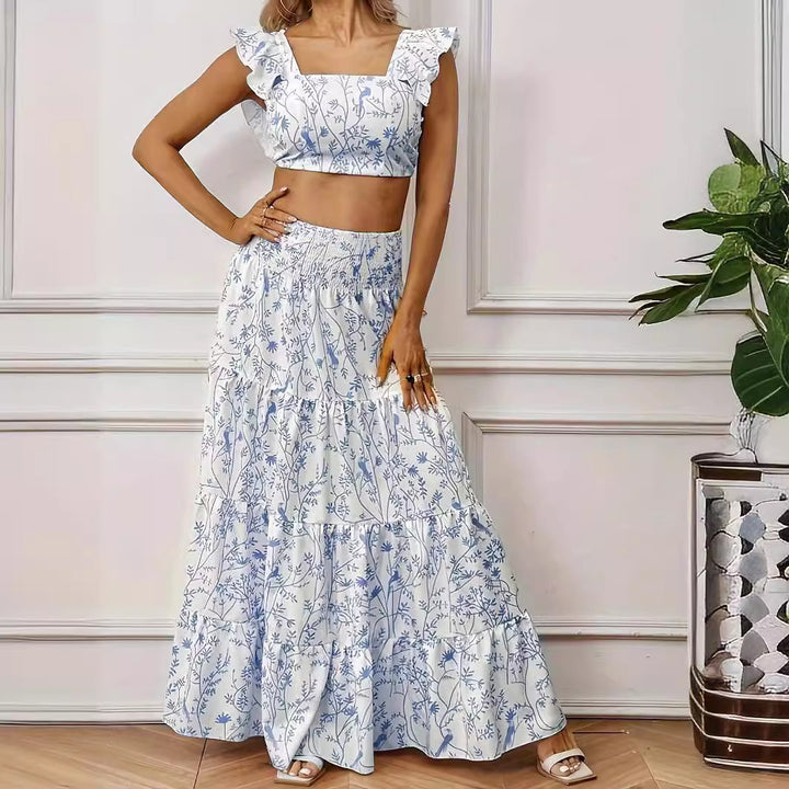 Dame to-delt sommeroutfit med blomsterdesign Stilla