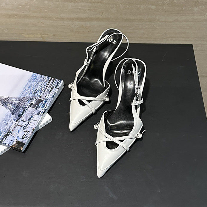 Dame Slingback Pumps med fine remme og spids tå Stilla