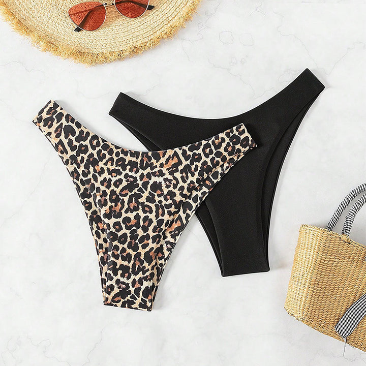 Dame Højt skåret bikini-trusse med dyreprint og klassisk stof Skovae