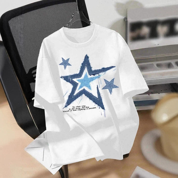 Dame T-shirt med trendy stjernemotiv og afslappet pasform Skovae