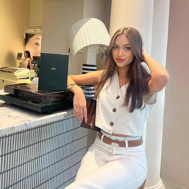 Dame alsidig Cropped Bluse med dekorative knapper og klassisk snit Stilla