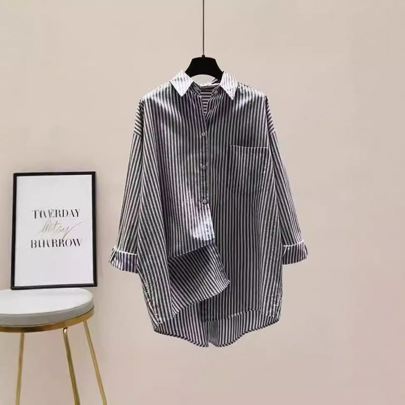 Dame Stripet Oversized-Skjorte med Længere Bageste Del og Praktisk Brystlomme Skovae