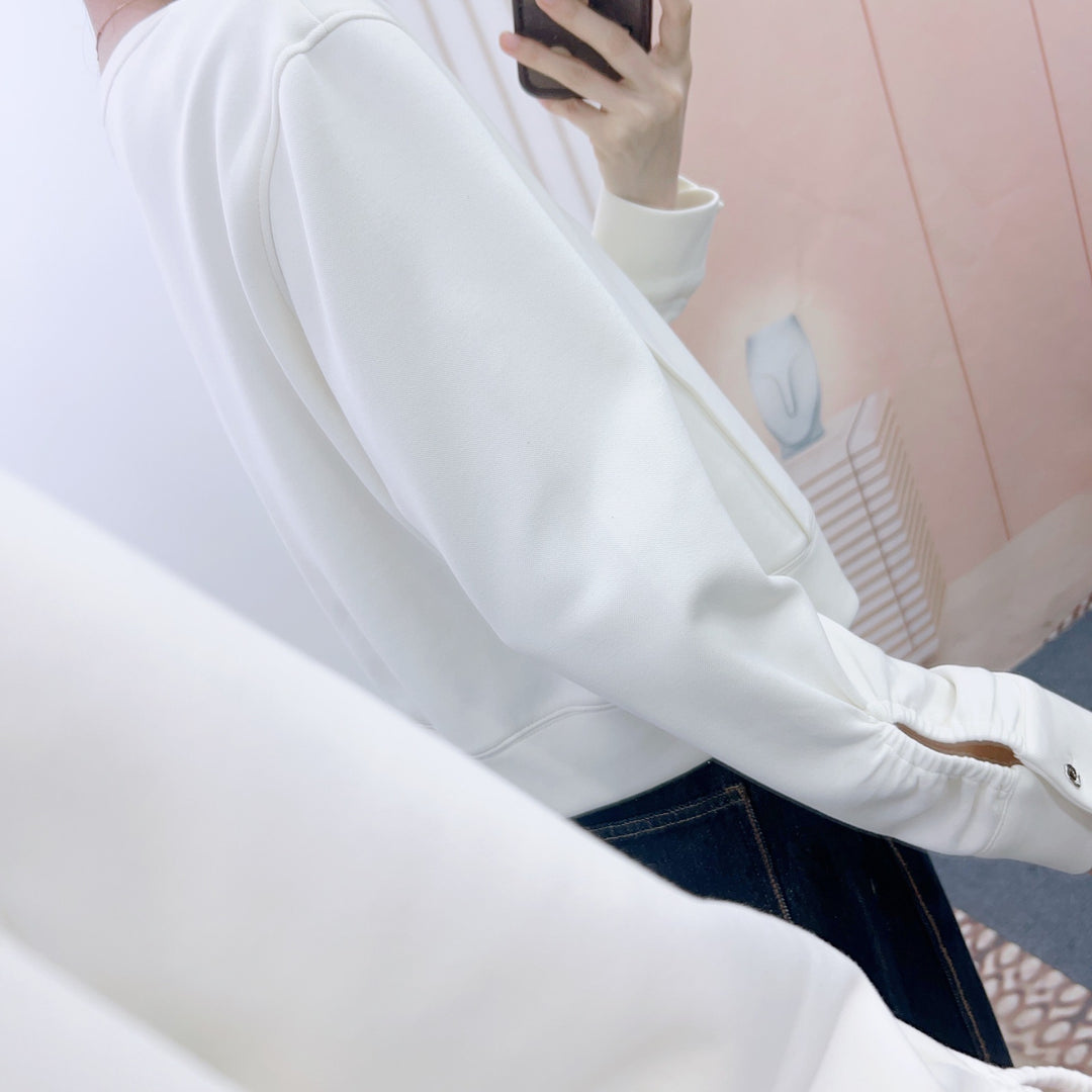 Dame behagelig sweatshirt med elegant rund hals og bløde manchetter Stilla