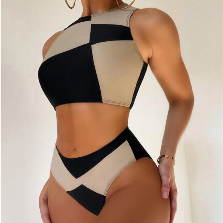 Dame Sporty Bikini med højhalset overdel og moderne cut-out Stilla