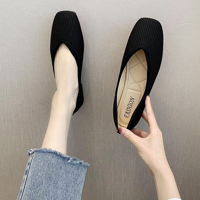 Dame til firkantede ballerinaer med mode ribbet tekstur og komfortabel fodsenge Stilla