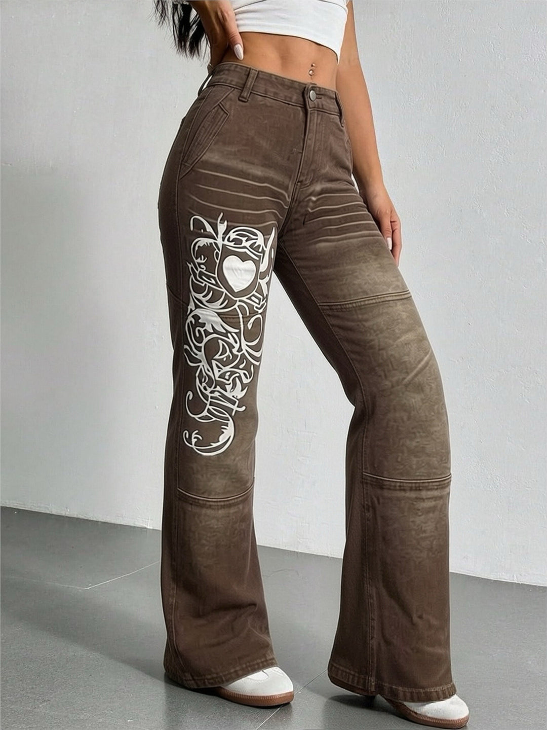 Dame baggy jeans med kunstnerisk tryk Skovae