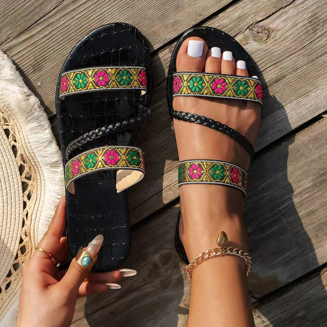 Dame sandaler med kunstnerisk broderi og flettede stropper Stilla