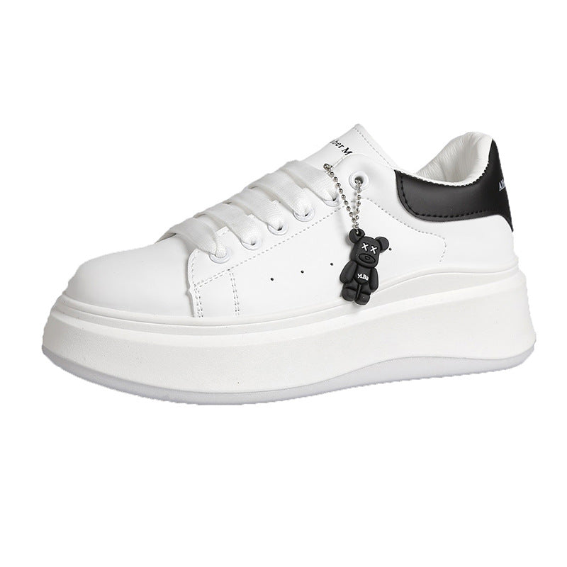 Dame Platform Sneakers med dekorativ bjørn vedhæng og komfortabel fodseng Stilla