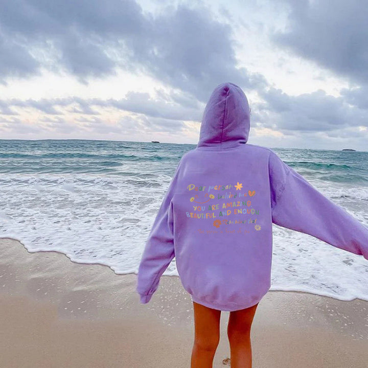 Kvinders hætte sweatshirt med motiverende print og komfortabel pasform Skovae