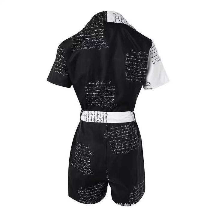 Dame Modet jumpsuit med skriftdesign og figursyet pasform Skovae