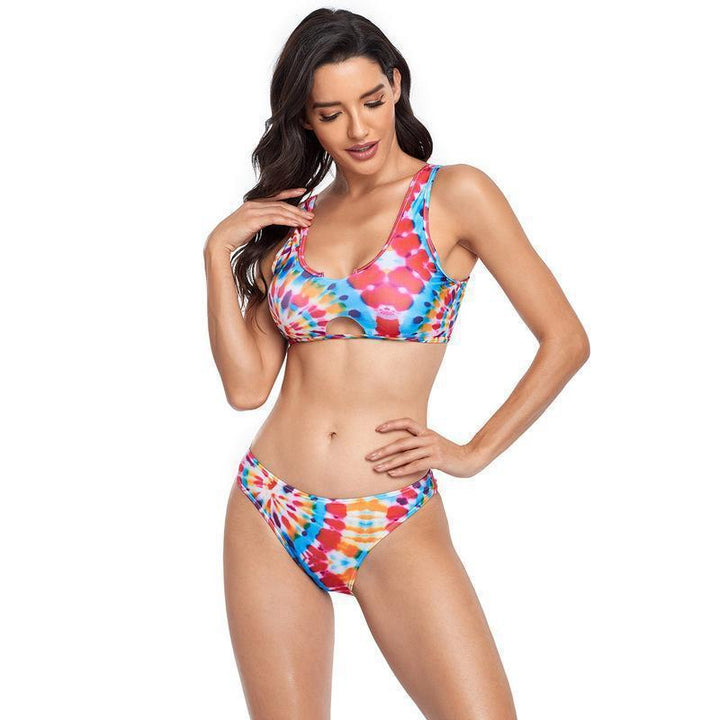 Dame bikini sæt med modet cut-out-design og farverigt mønster Stilla