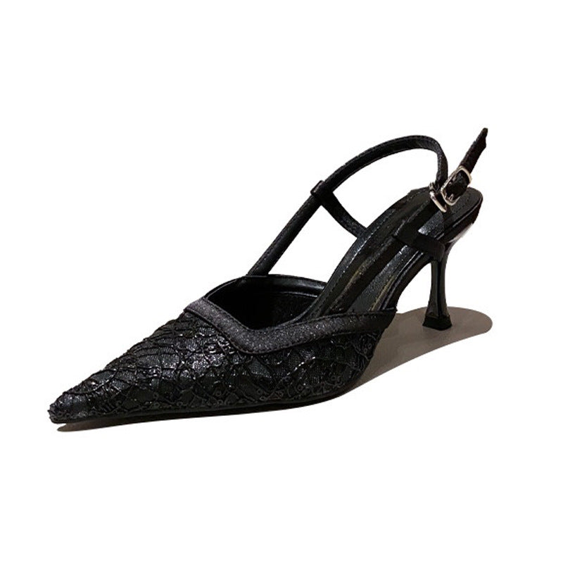 Dame Slingback Pumps med filigran spidsemønster og glitrende finish Stilla