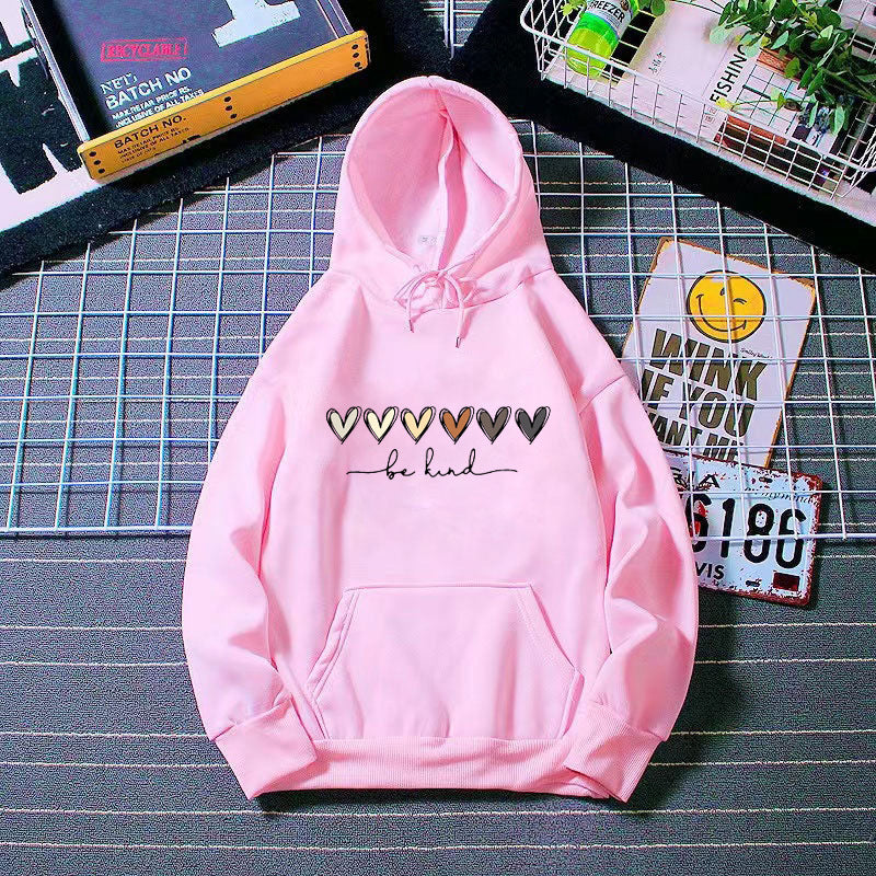 Kvinders hoodie med kreativ hjerte design Skovae