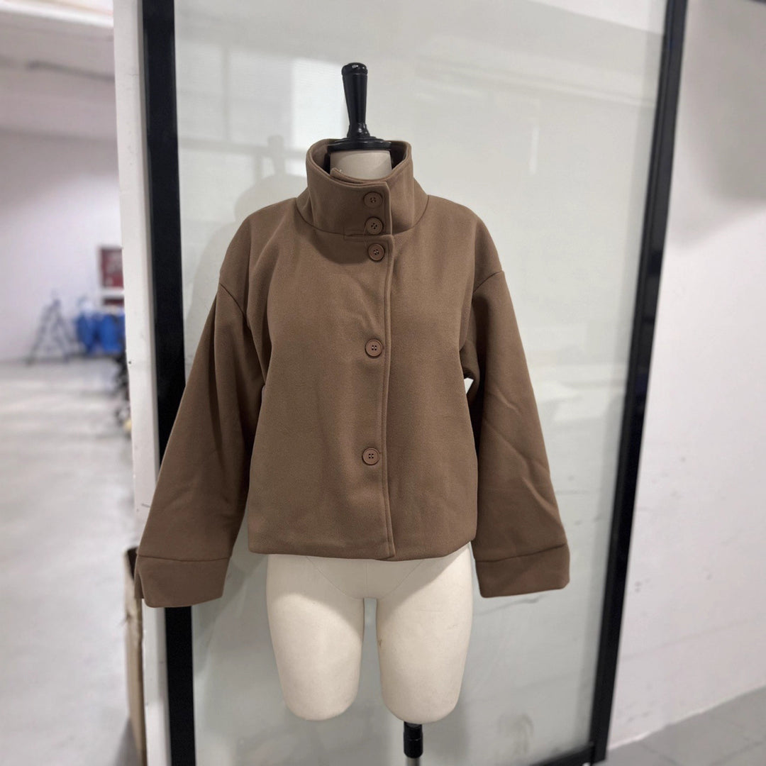 Kvinders mode oversized jakke med højt lukning krave og knapdetaljer Stilla
