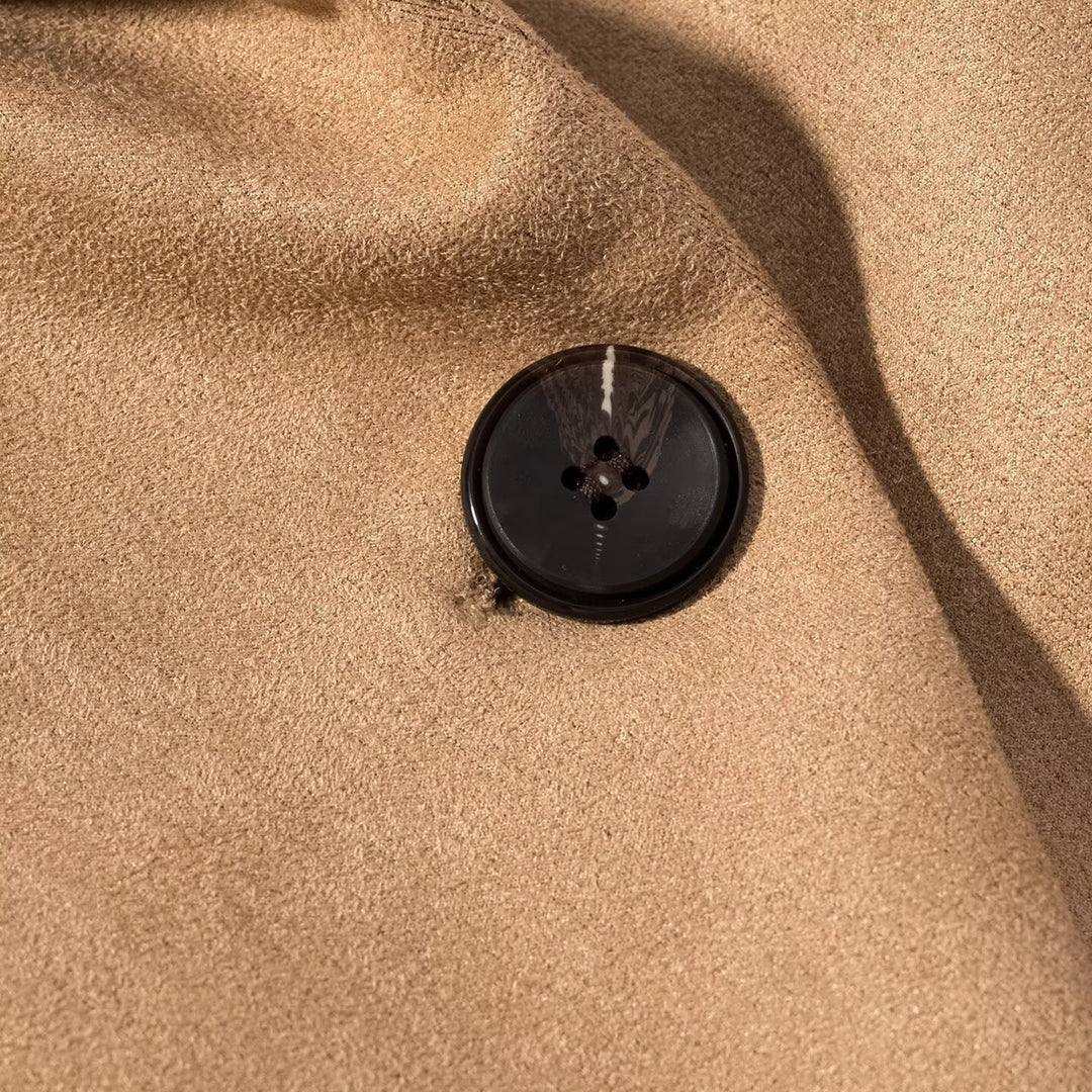 Kvindernes fashionable blazerjakke lavet af blødt suede imitation Stilla