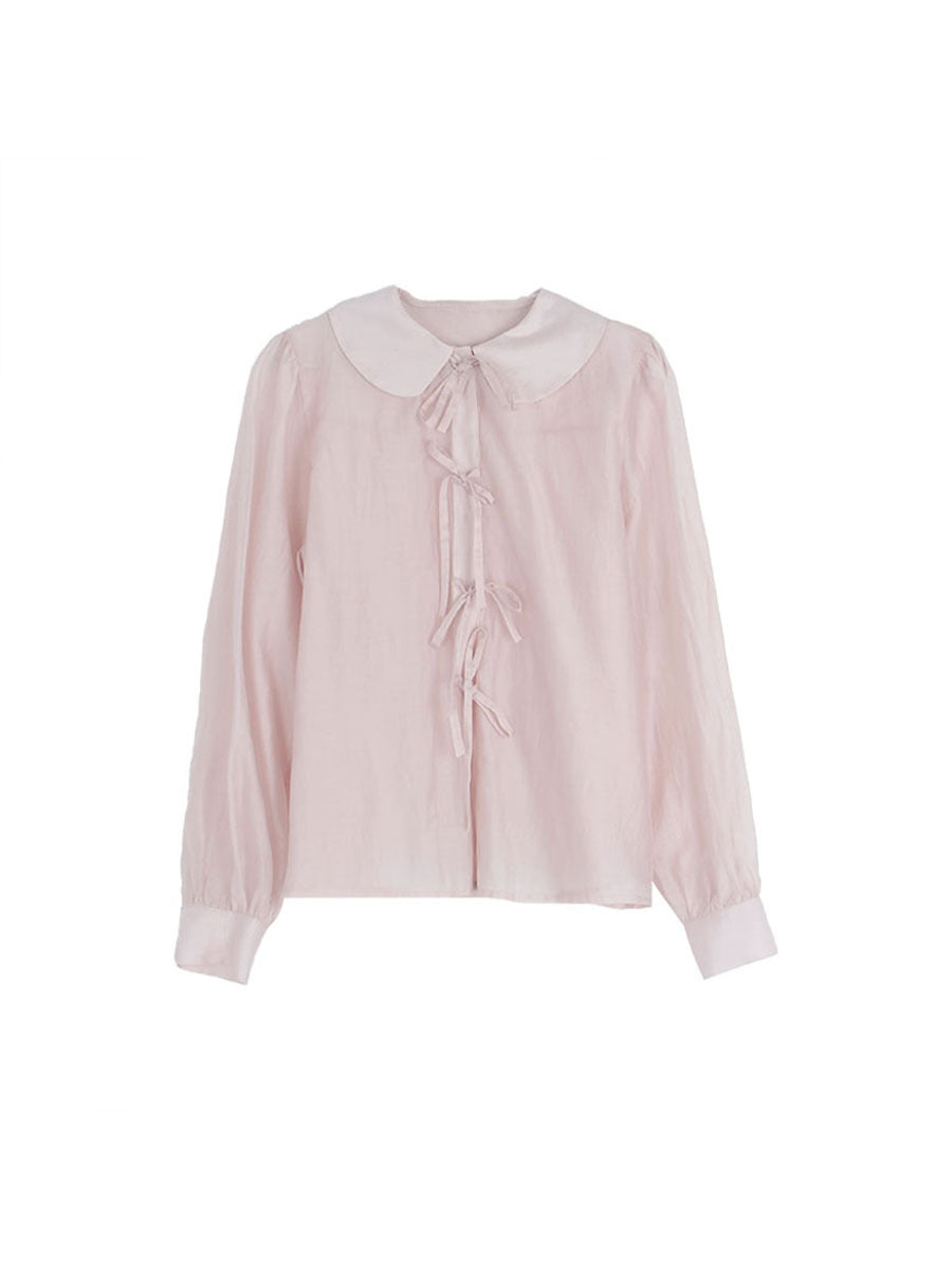 Damebluse med klassisk krave og delikate flæsedetaljer Stilla