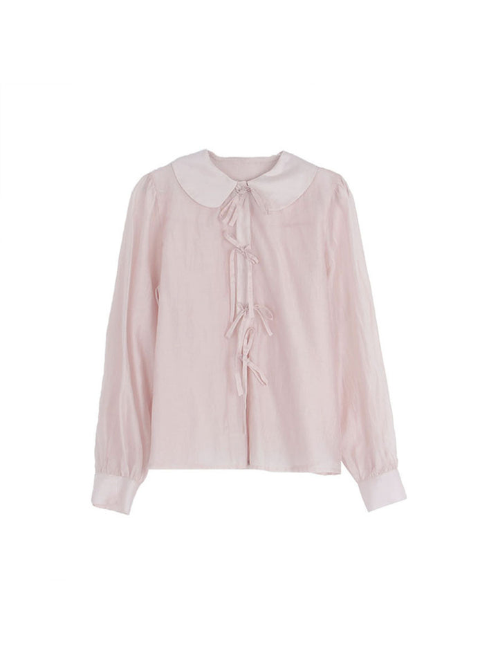 Damebluse med klassisk krave og delikate flæsedetaljer Stilla