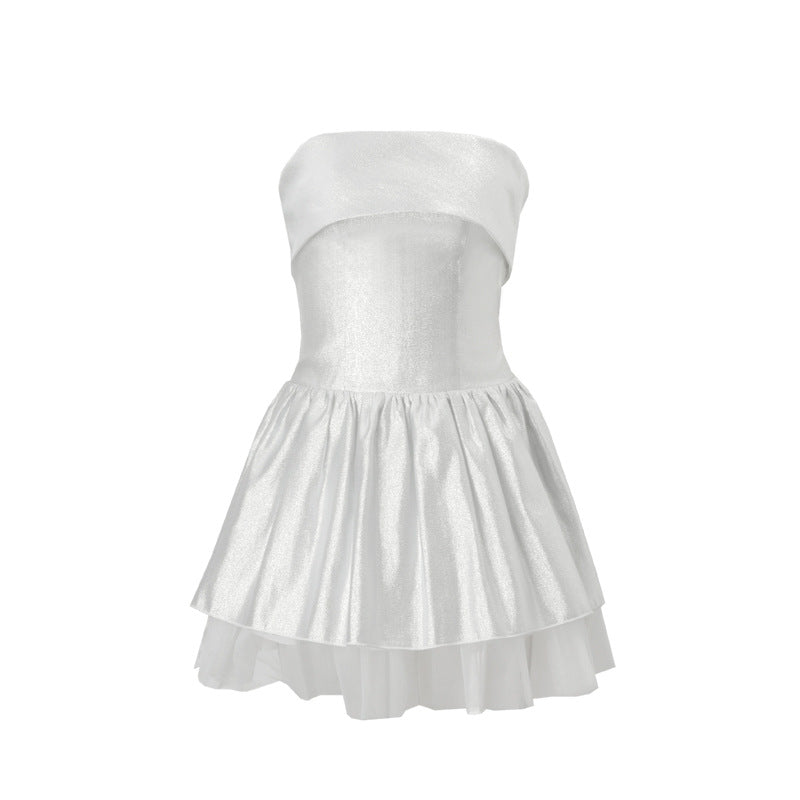 Dame Stropeløs Mini Kjole med glitrende overmateriale og elegant volang Stilla
