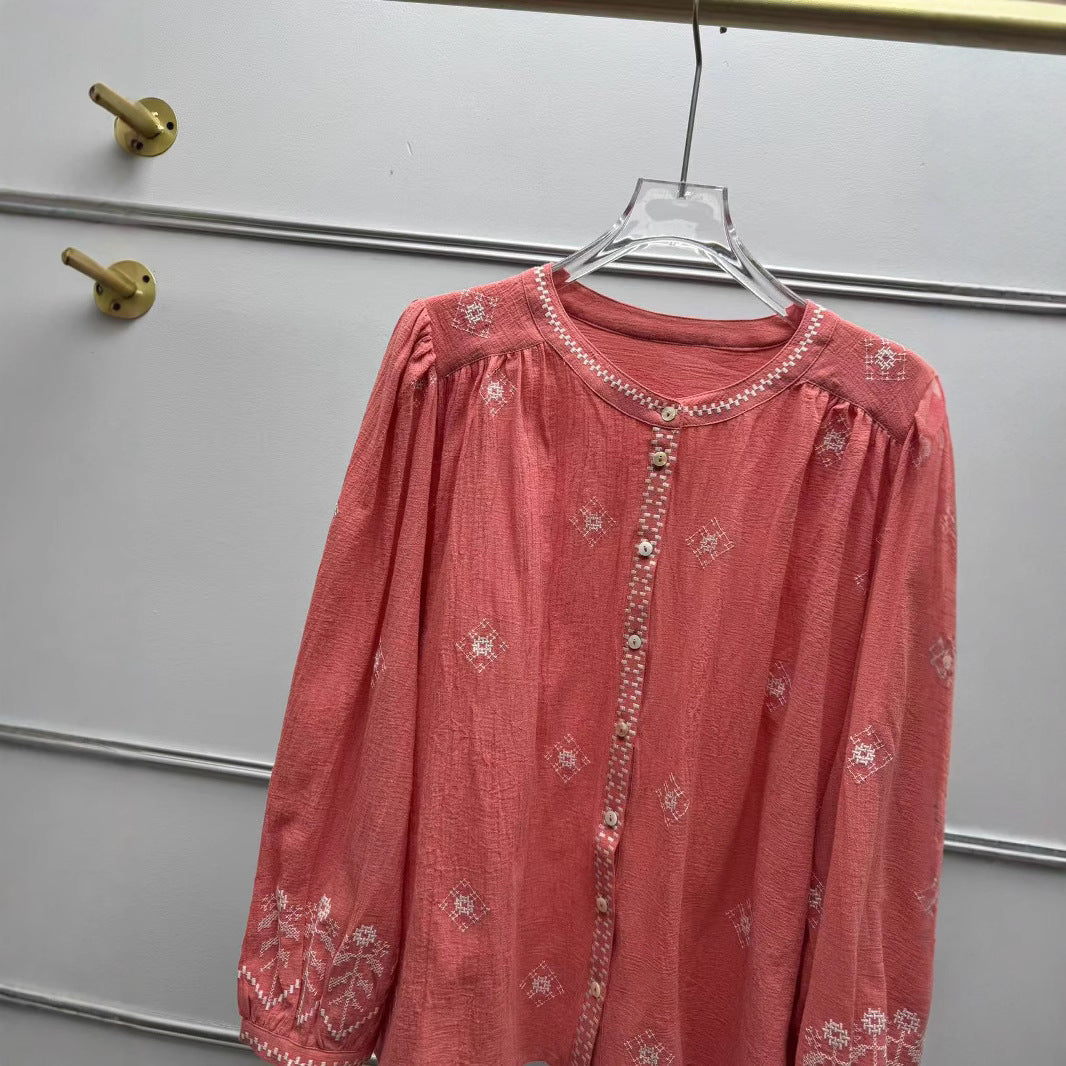 Dame romantisk bluse med broderet design og afslappet snit Stilla