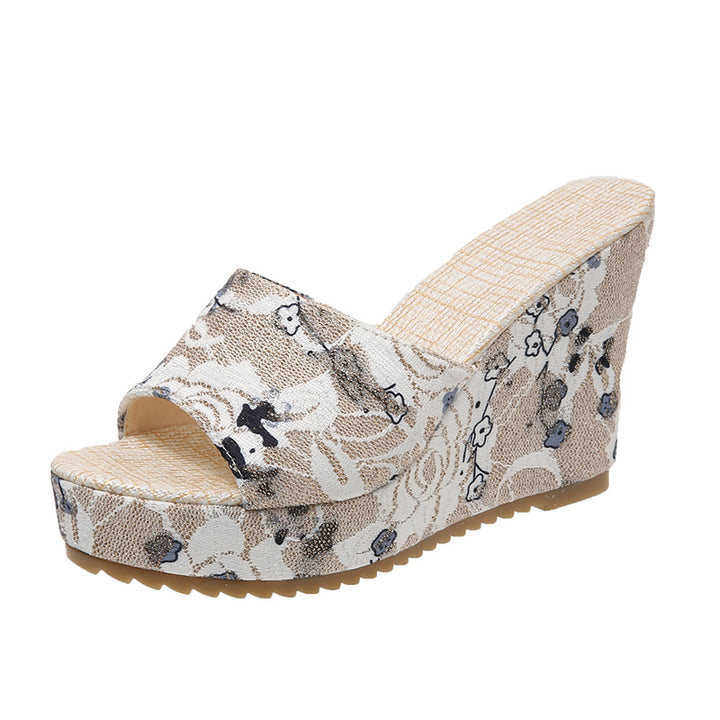 Dame platform-sandaler med blomsterdesign og behageligt fodseng Stilla