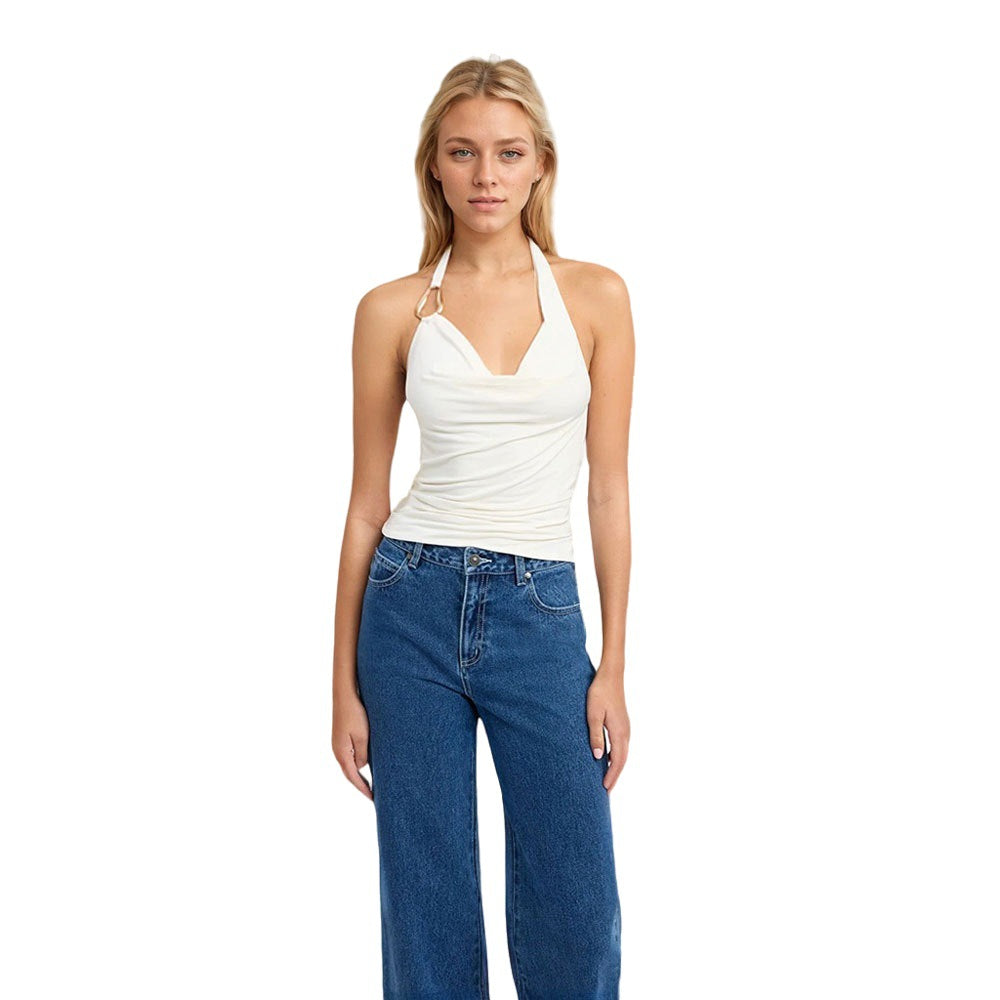 Kvindernes halterneck top med elegant drapering og fashionable ringdetalje Stilla